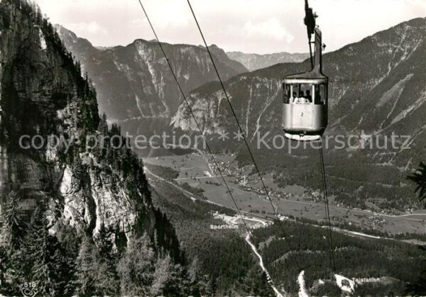 Obertraun Dachstein Seilbahn Riesen Eishöhlen Hal