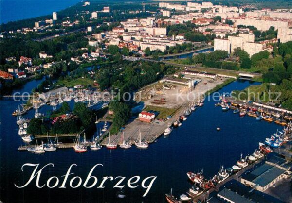 Kotobrzeg Fliegeraufnahme Hafen