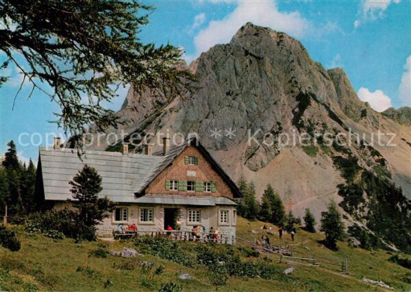 Klagenfurter Huette Berghaus gegen die Bielschitza Karawank