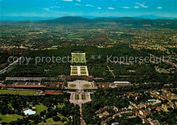 Wien Schloss Schönbrunn Fliegeraufnahme