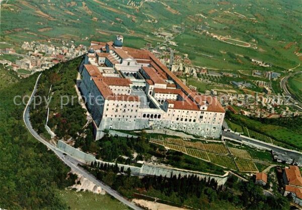 Monte Cassino Abbazia Abtei Kloster Fliegeraufnahme