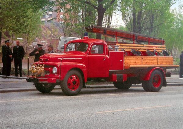 Feuerwehr Fire-Brigade Pompiers Bomberos Ford LKW