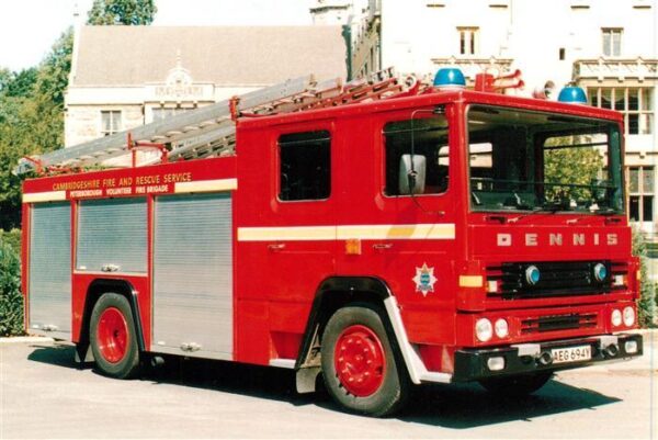 Feuerwehr Fire-Brigade Pompiers Bomberos A153-1982 Dennis Model RS131 WLR