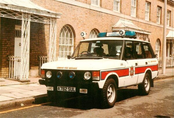 Feuerwehr Fire-Brigade Pompiers Bomberos Range Rover.  London