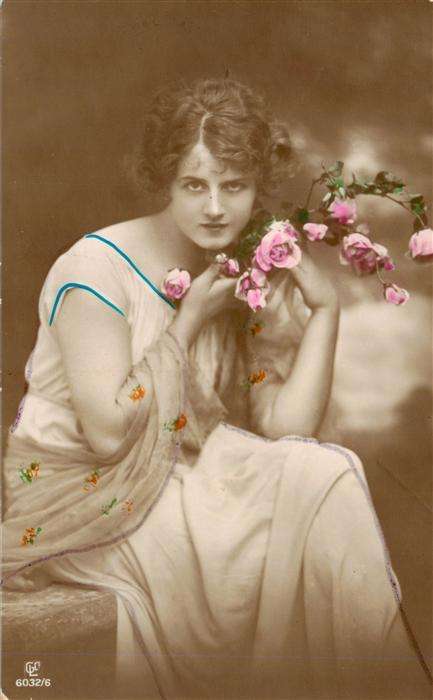 Foto GLCo Nr. Nr. 6032/6 Frau Rosen