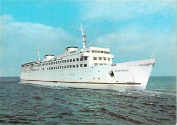 Faehre Ferry Bac Traghetto-- Warnemuende