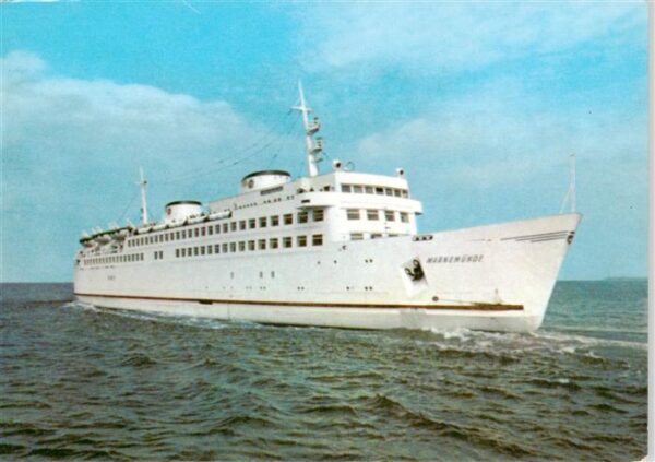 Faehre Ferry Bac Traghetto-- Warnemuende