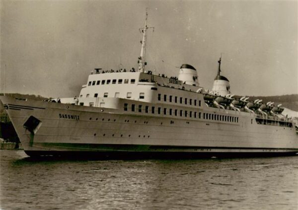 Faehre Ferry Bac Traghetto-- MS Sassnitz