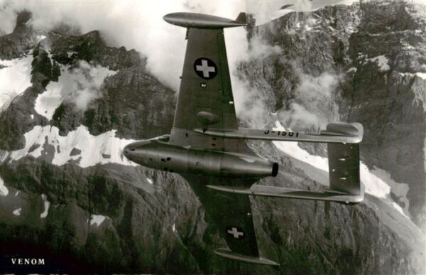 Flugzeuge Militaria Venom J-1501