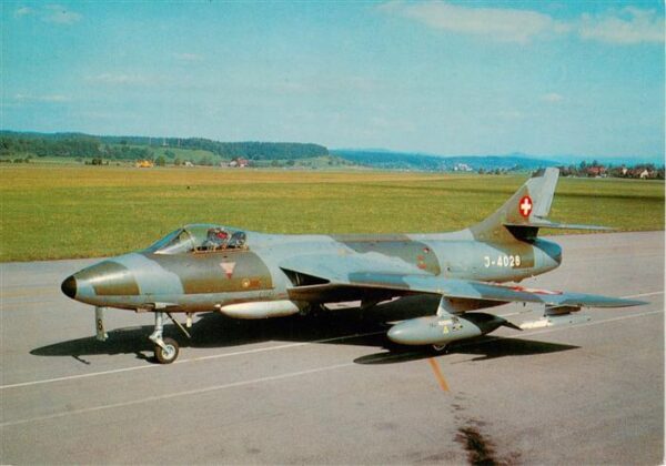 Flugzeuge Militaria Verkehrshaus der Schweiz  Luzern Hunter F Mk 58 Rolls-Royce