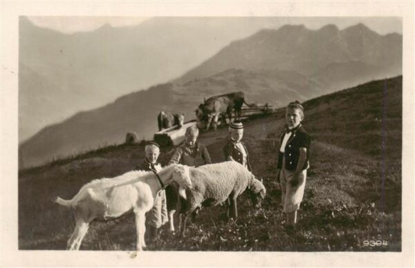 Landwirtschaft Kinder Ziegen Kuhe Schweiz