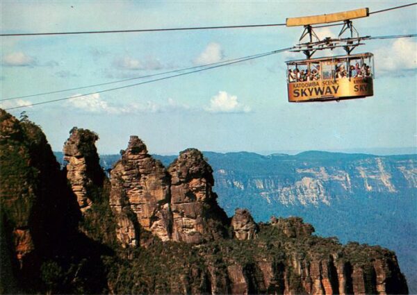 Seilbahn Cable-Car Telepherique Scenic Skyway With the Three Sisters