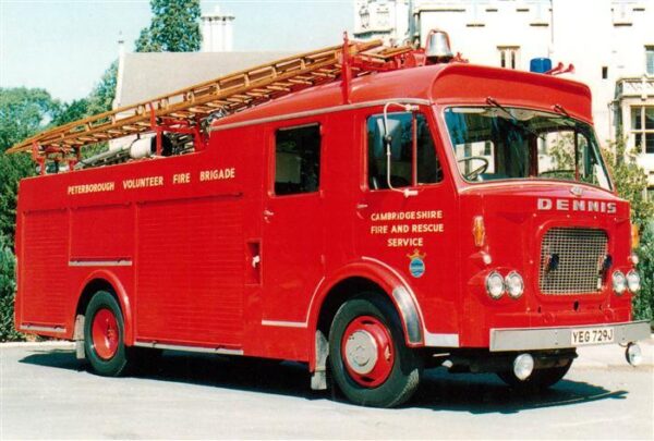 Feuerwehr Fire-Brigade Pompiers Bomberos 1970 Dennis Rolls WrL YEG 729J