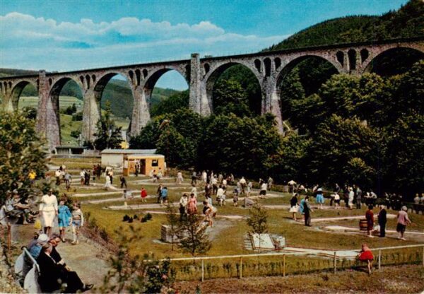 Willingen Sauerland Kleingolfplatz am Viadukt