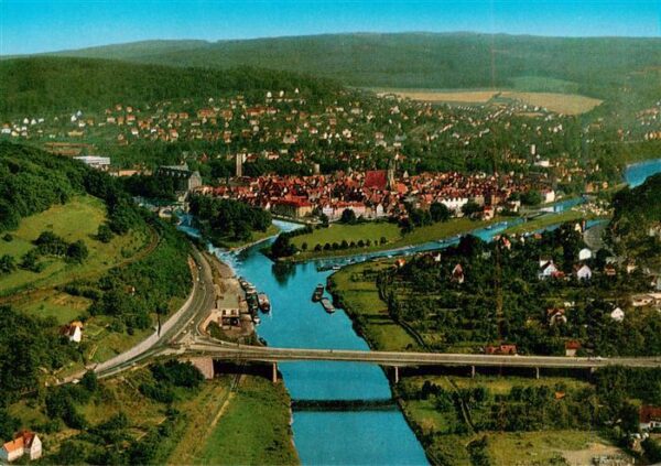 Hann. Muenden Weserbruecke mit Blick auf die Stadt