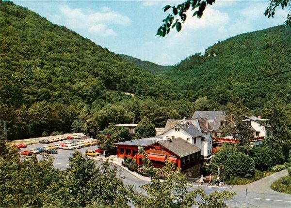 Lorch Rheingau Restaurant Cafe Laukenmuehle im Wispertal Parkplatz Terrasse