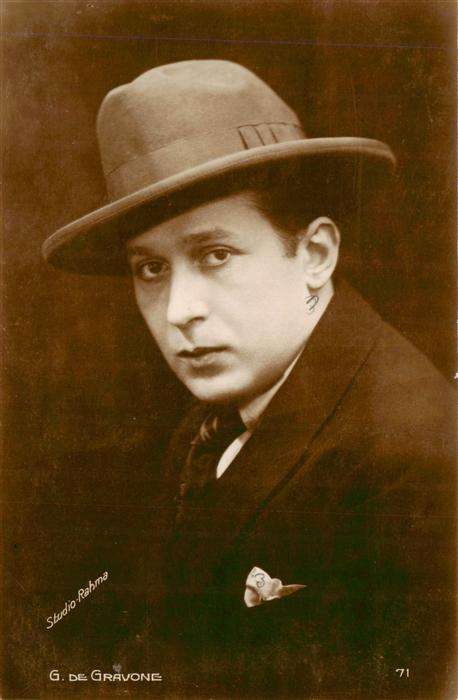 Schauspieler G.de Gravone Studio Rahma