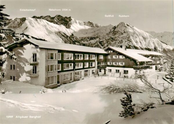 Sonthofen  Oberallgaeu Allgaeuer Berghof mit Alpe Eck
