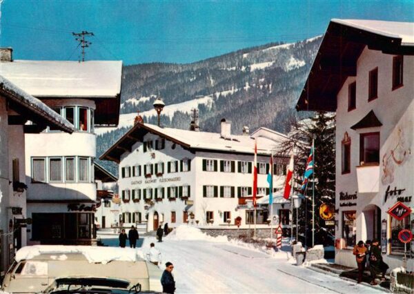 Kirchberg Tirol AT Ortszentrum Wintersportplatz Alpen