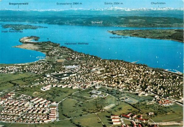 Radolfzell Bodensee Fliegeraufnahme mit Halbinsel Mettnau Insel Reichenau und Ha