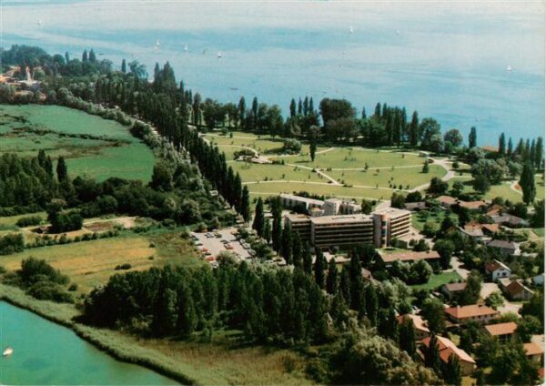 Radolfzell Bodensee Fliegeraufnahme mit Halbinsel Mettnau