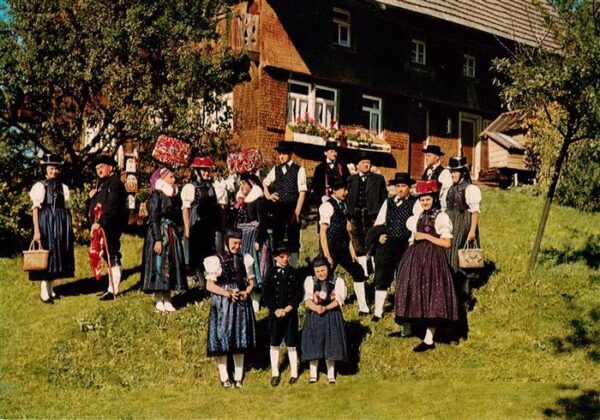 St Georgen  Schwarzwald Trachtengruppe