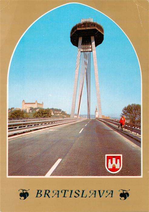 Bratislava Pressburg Pozsony SK Most Slovenskeho narodneho postania v pozadi hra