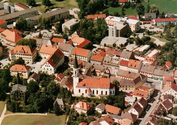 Haag Oberbayern Fliegeraufnahme mit Kath Pfarrkirche