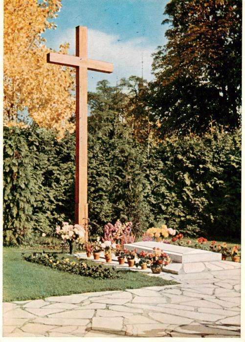 Hagnau Bodensee Grabstaette der Dienerin Gottes Ulrika Nisch Kreuzschwester von