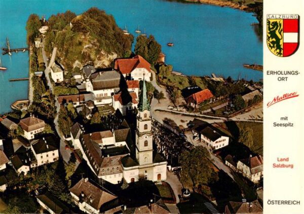 Mattsee Salzburg AT Ortskern mit Seespitz und Schlossberg