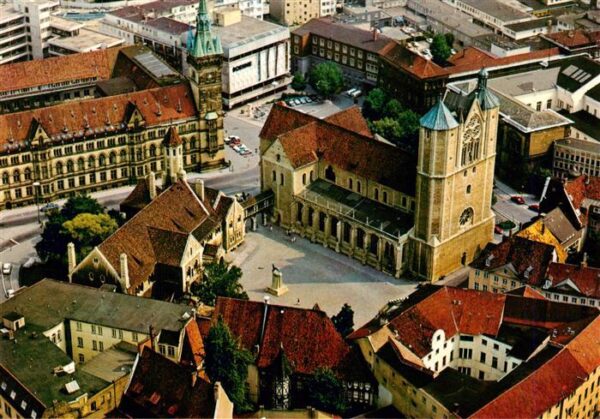 Braunschweig Burgplatz und Rathaus Fliegeraufnahme