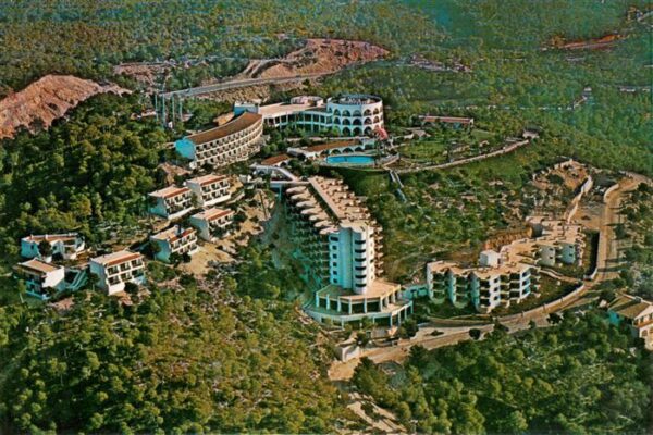 Paguera Peguera Calvia Mallorca ES Fliegeraufnahme Hotel Club Galatzo
