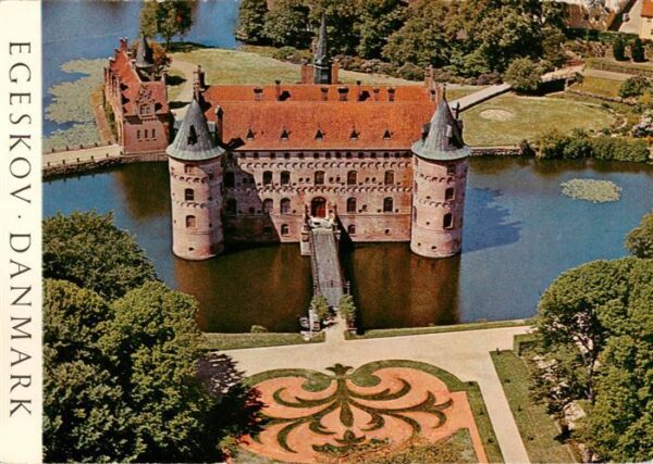 Egeskov Denmark Wasserschloss