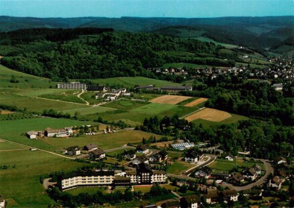 Bad Berleburg Fliegeraufnahme mit Baumrainklinik und Herz Kreislaufklinik und oe