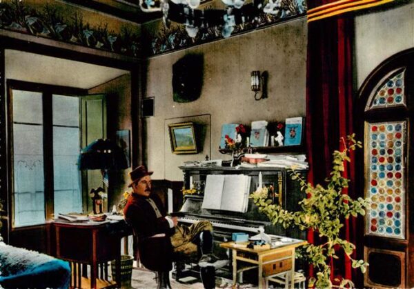 Puccini Villa Puccini Il maestro al Pianoforte