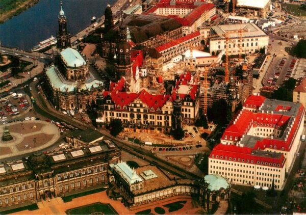Dresden Elbe Kath Hofkirche Schloss Taschenberg Palais Stallhof Verkehrsmuseum