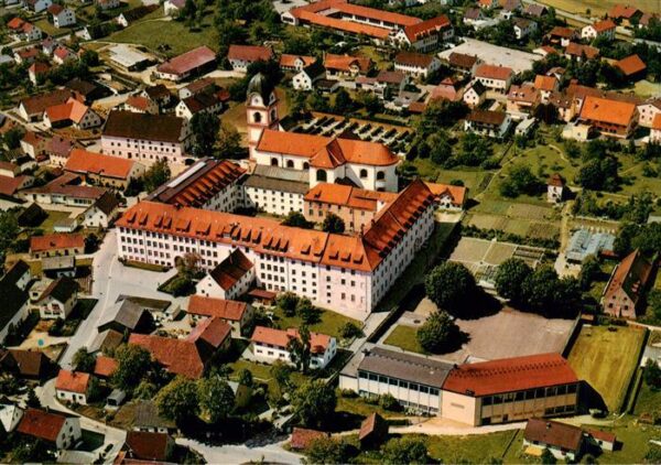 Rohr Niederbayern Benediktinerabtei Johannes-Nepomuk-Gymnasium und Internat