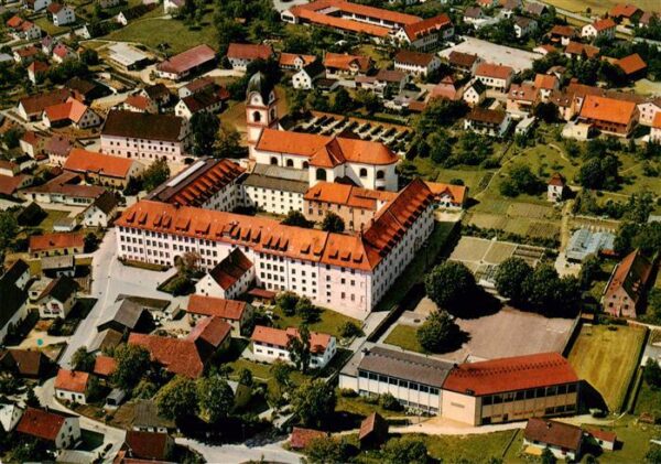 Rohr Niederbayern Benediktinerabtei Johannes-Nepomuk-Gymnasium und Internat