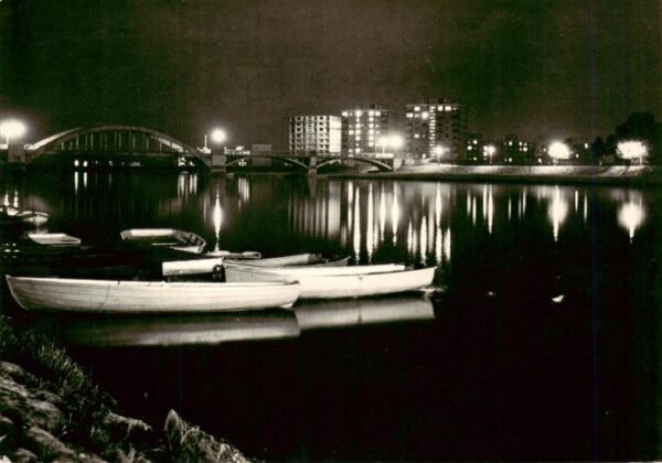 Piestany Pistian Poestyen SK Kolonadovy most Bruecke Nachtaufnahme