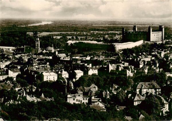Bratislava Pressburg Pozsony SK Stadtpanorama mit Blick zur Burg