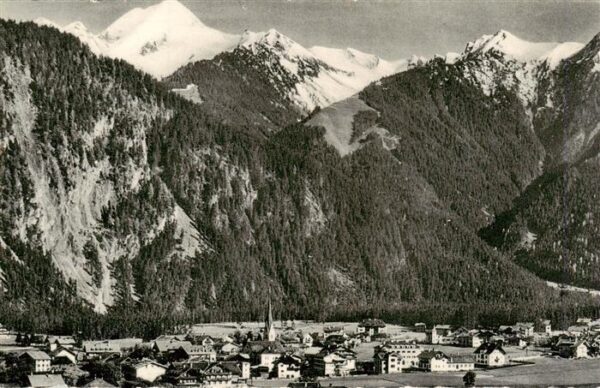 Mayrhofen Zillertal AT mit Ahornspitze