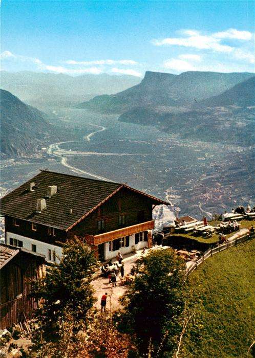 Dorf-Tirol Suedtirol IT Gasthaus Hochmut Panorama