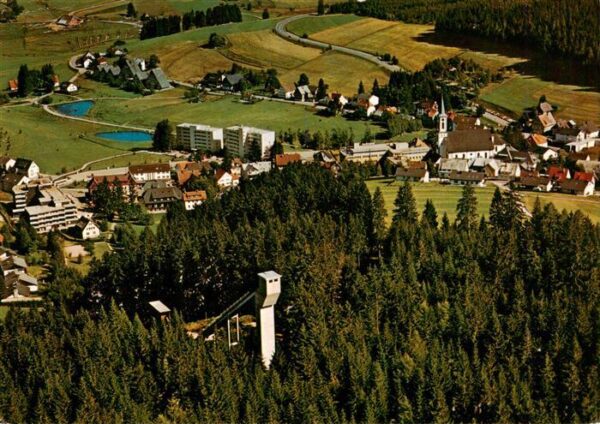 Schoenwald Schwarzwald Fliegeraufnahme mit Sprungschanze