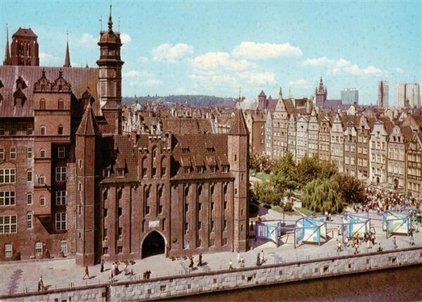 Gdansk Danzig PL Poznogotycka Brama Mariacka