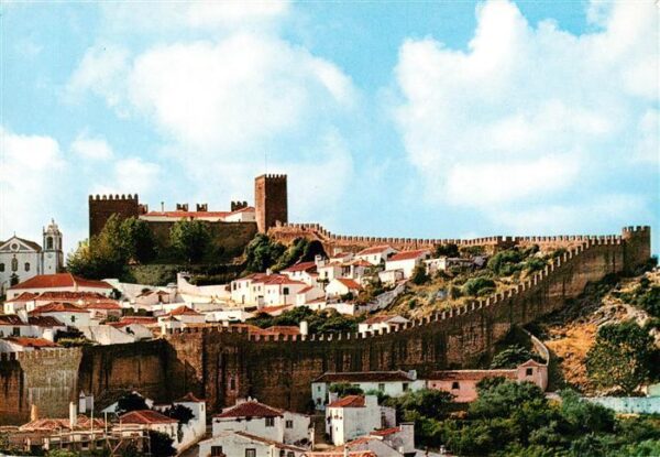 Obidos PT As muralhas e a Vila
