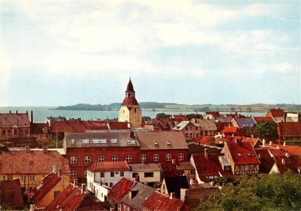 Faaborg Faborg DK Stadtpanorama Blick zur Kirche