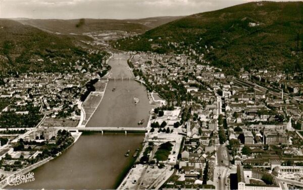 Heidelberg  Neckar Altstadt und Neuenheim