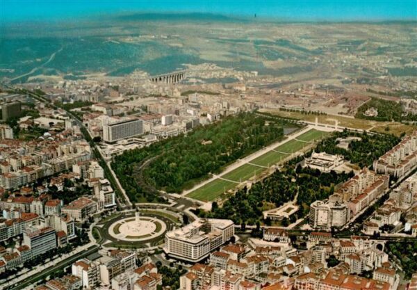 Lisboa Lisbon Lissabon PT Praca do Marques de Pombal et Parque Eduardo VII visto