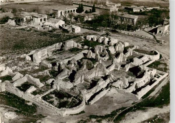 Timgad Algerie Partie des vestiges des ruines de la ville romaine vue aérienne