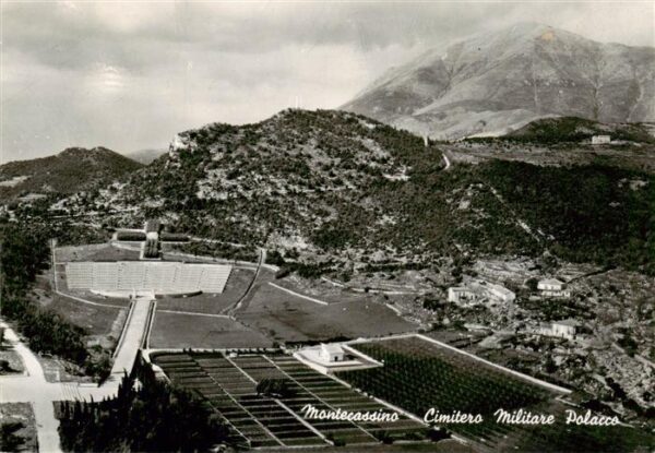 Montecassino Cassino IT Cimitero Militare Polacco veduta aerea